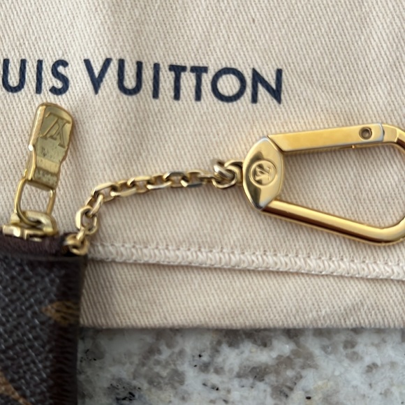 Authentic Louis Vuitton key pouch. - Picture 8 of 8